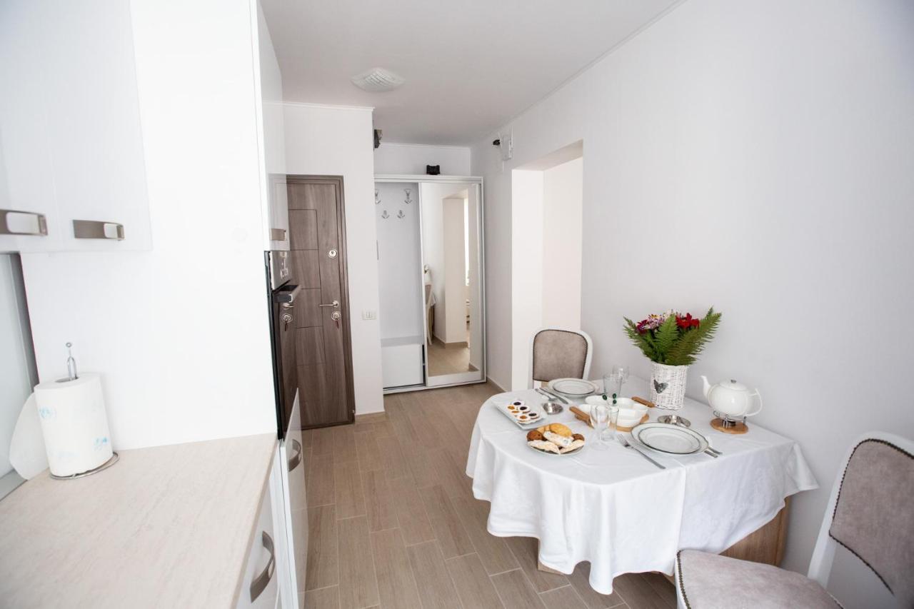Perfect Apartment Central Braşov Buitenkant foto