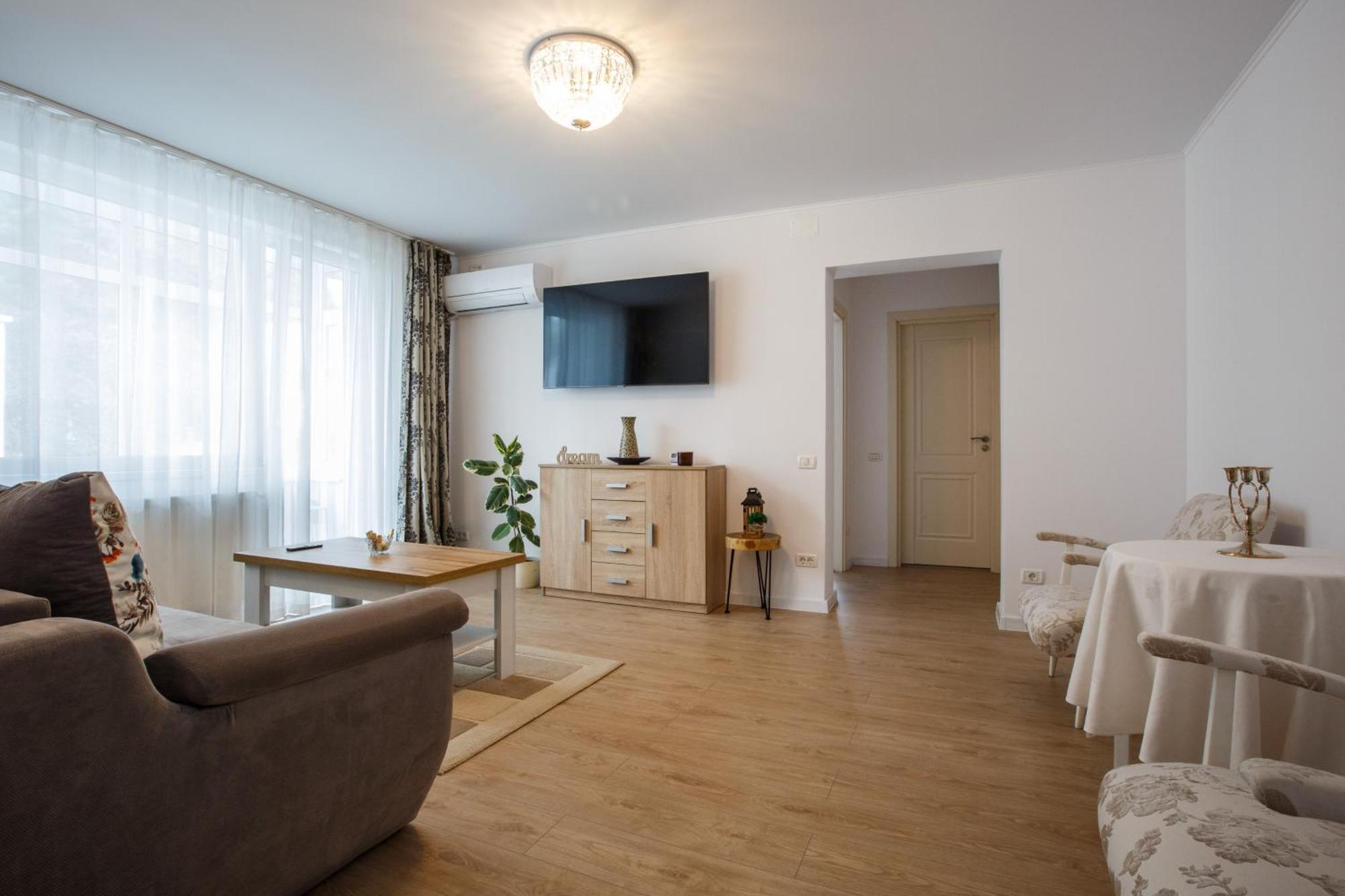 Perfect Apartment Central Braşov Buitenkant foto