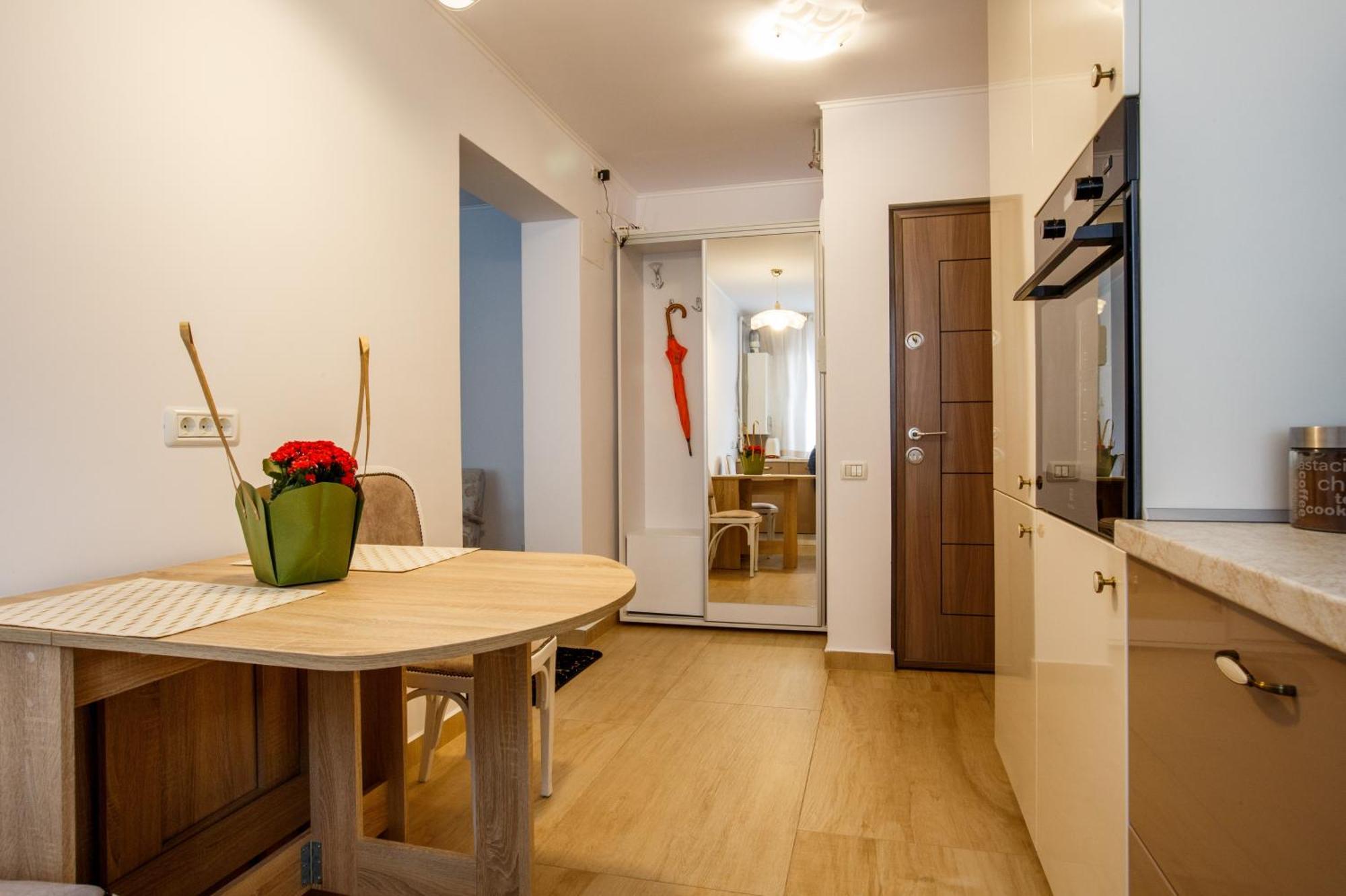Perfect Apartment Central Braşov Buitenkant foto