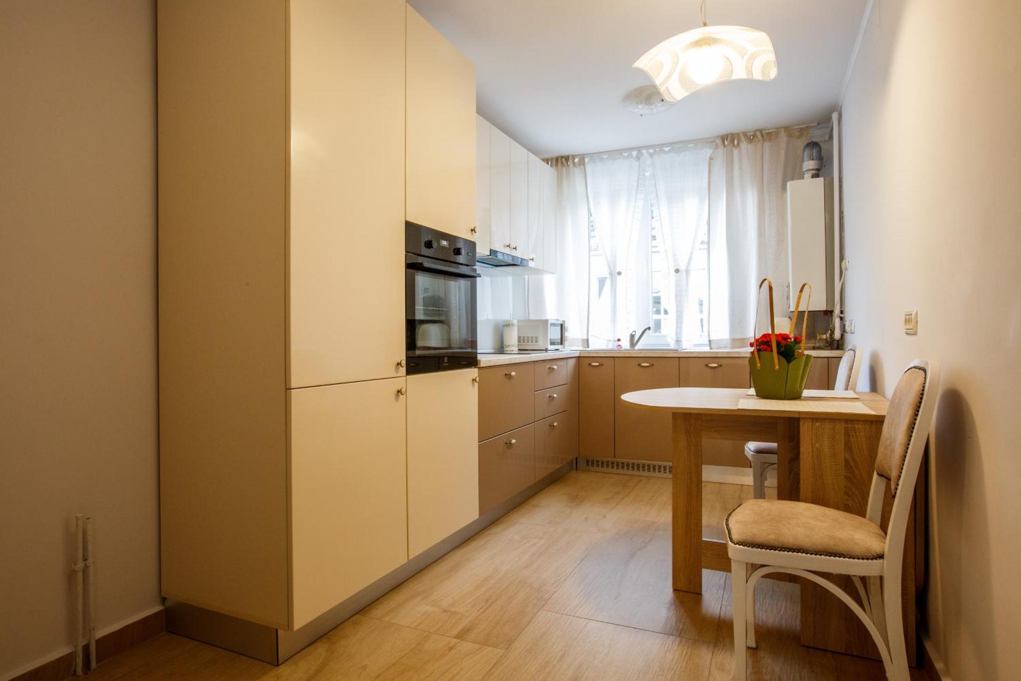 Perfect Apartment Central Braşov Buitenkant foto